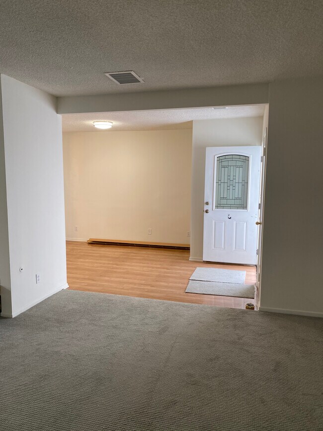 Dinning Room - 11983 Walnut Ln