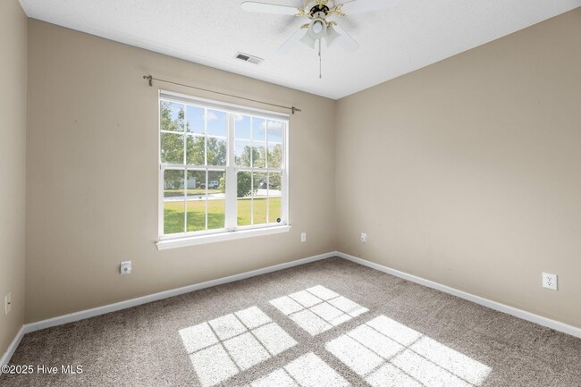 Building Photo - 104 Monterey Cir