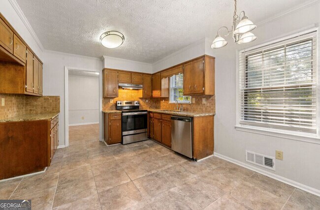 Building Photo - 1432 Fieldgreen Overlook