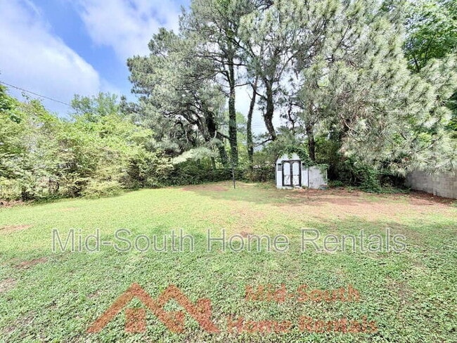 Building Photo - 1388 Eason Ave