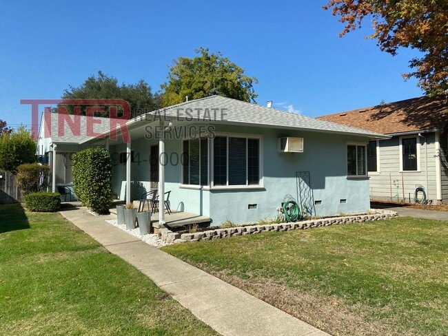 Primary Photo - 210 43rd St