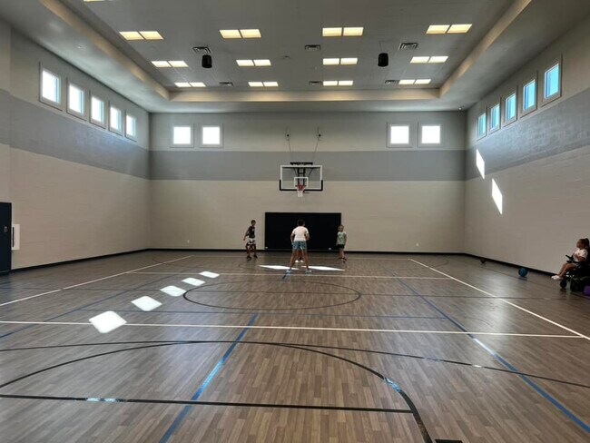 Building Photo - 15235 Sunny Day Dr