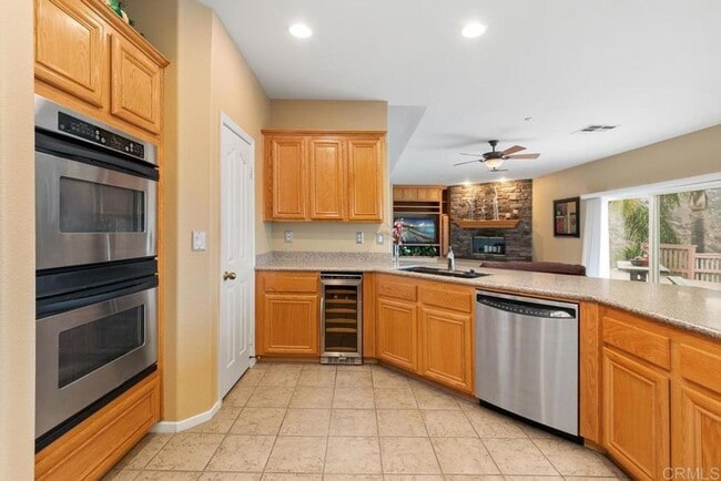 Building Photo - BEAUTIFUL 4BR/3BA home in SINGING HILLS VI...