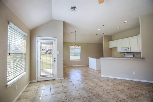 Building Photo - 105 Cove Pl Ct