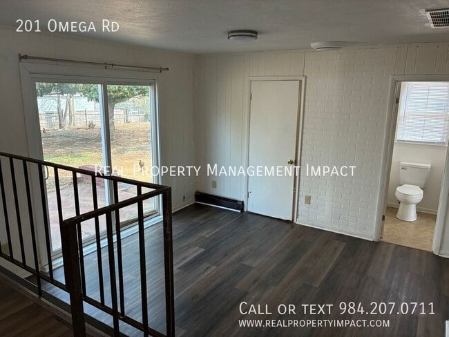 Building Photo - 201 Omega Rd