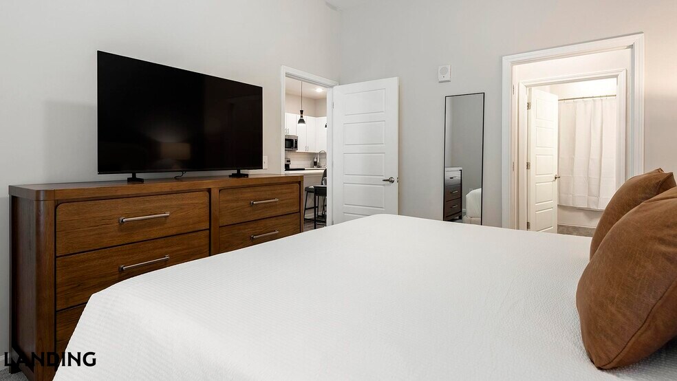 Building Photo - 5340 Periwinkle Hl Ave