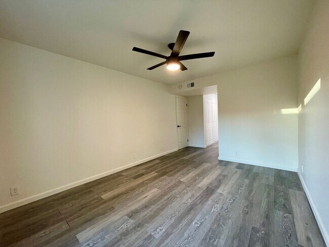 Building Photo - 11517 Fury Ln
