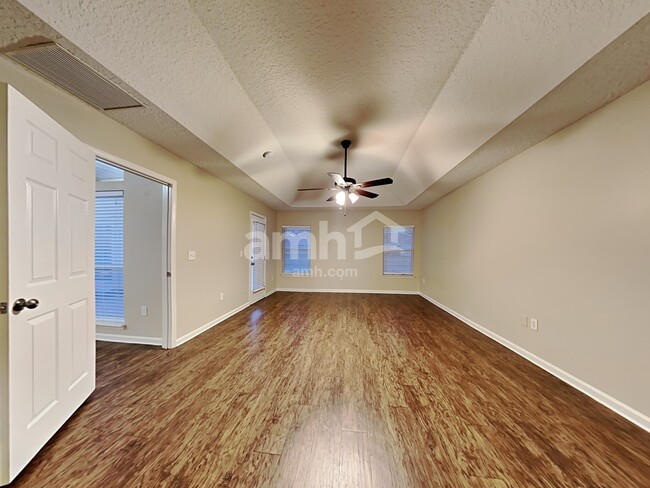 Building Photo - 13994 Fish Eagle Drive East