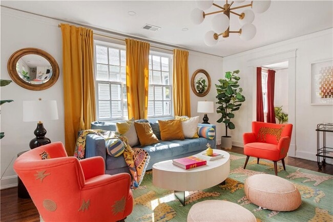 Building Photo - 1031 Austin Ave NE