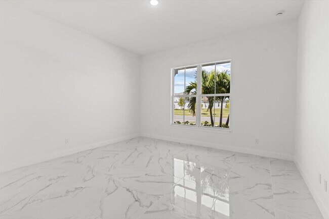 Building Photo - 10264 Field Flower Trl