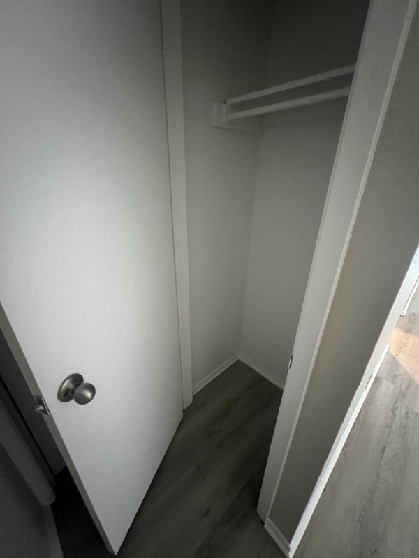 Building Photo - 4420 Saturn Rd