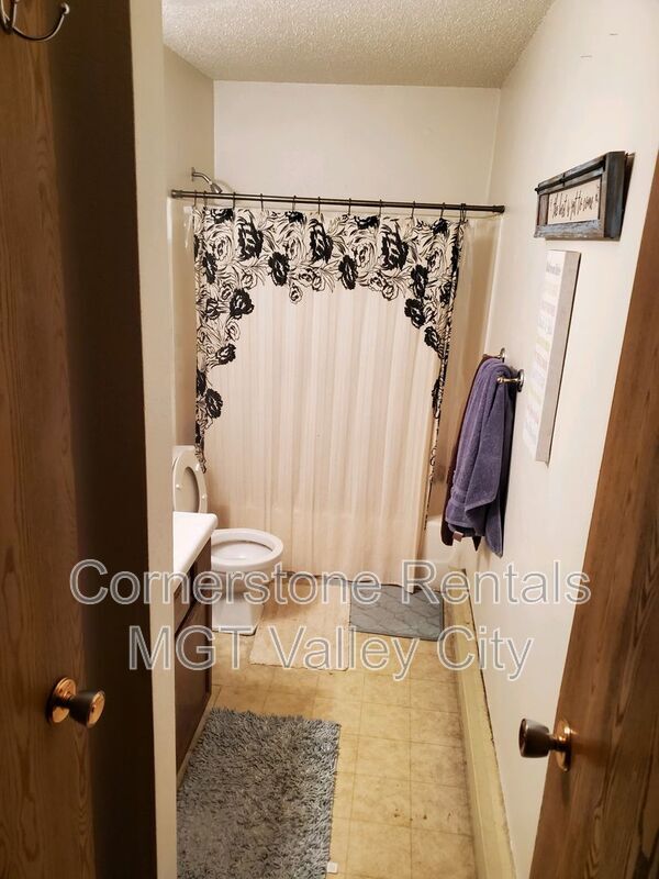 Building Photo - 900 9th Ave SE