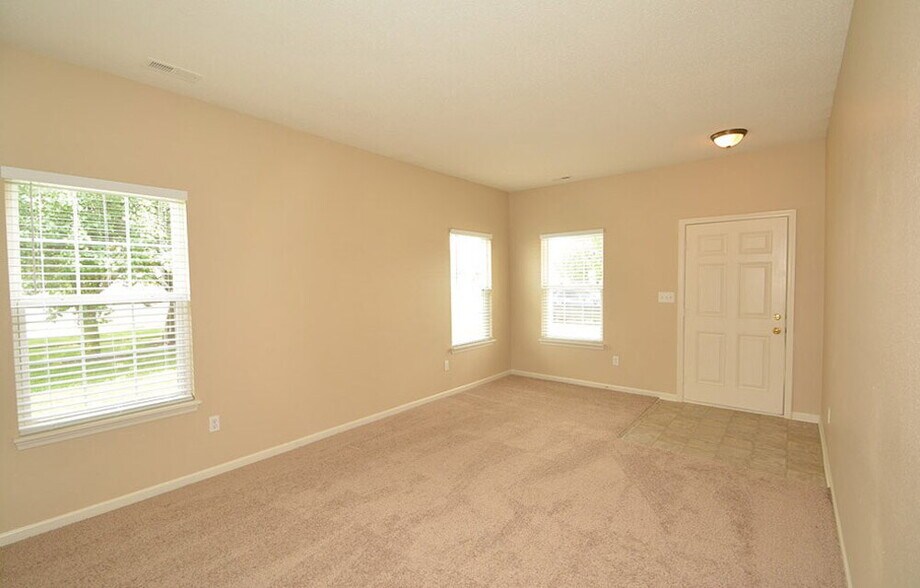 Building Photo - 8010 Whitaker Valley Blvd
