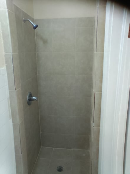 Building Photo - 119 W Nevada Ave