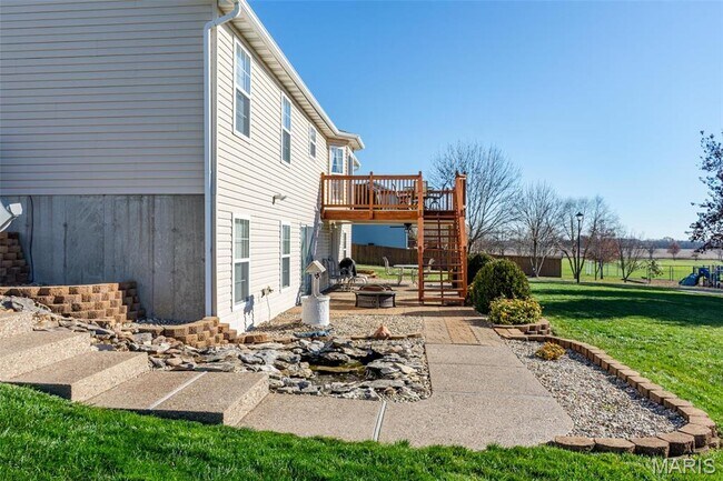 Building Photo - 1031 Buran Dr