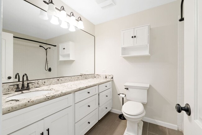Building Photo - Experience Island Living at Its Finest in ...