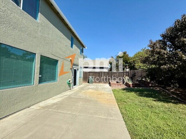 Building Photo - 508 Wicklow Dr