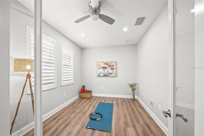 Building Photo - 997 Crosswind Ave