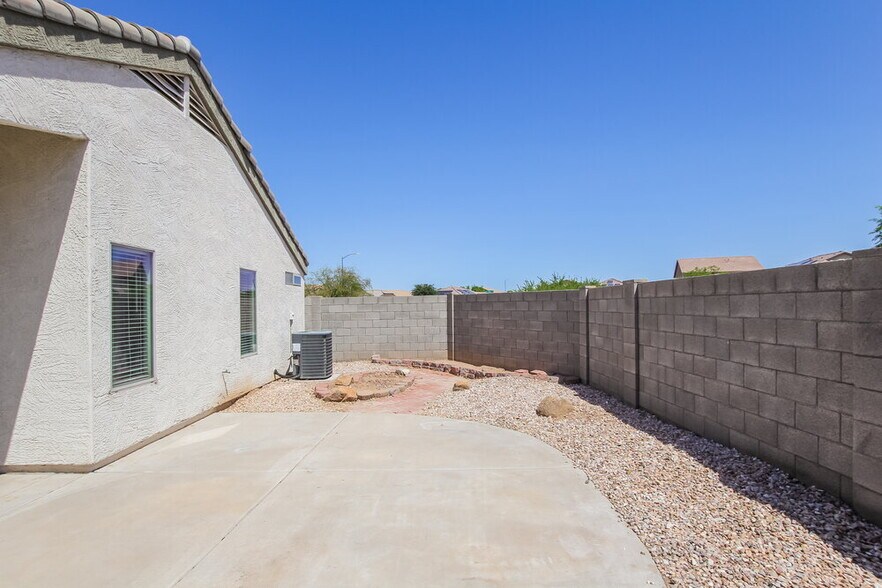 Building Photo - 14815 N Tonya Cir