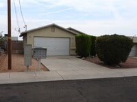 Building Photo - Three bedroom home