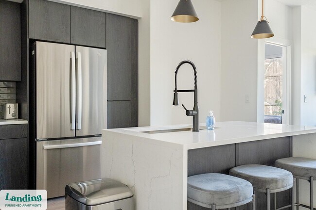 Building Photo - 357 E 500 S