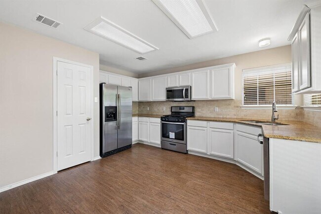 Building Photo - 523 Paso Fino Trail