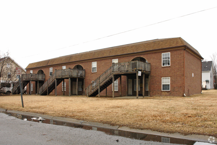Primary Photo - Bayshore Townhomes