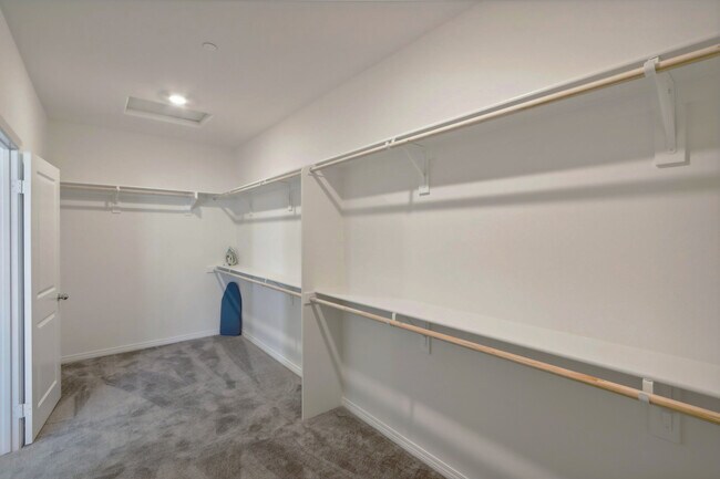 Building Photo - 30153 Truckee Cir