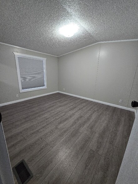 Building Photo - 58 Rd 4903