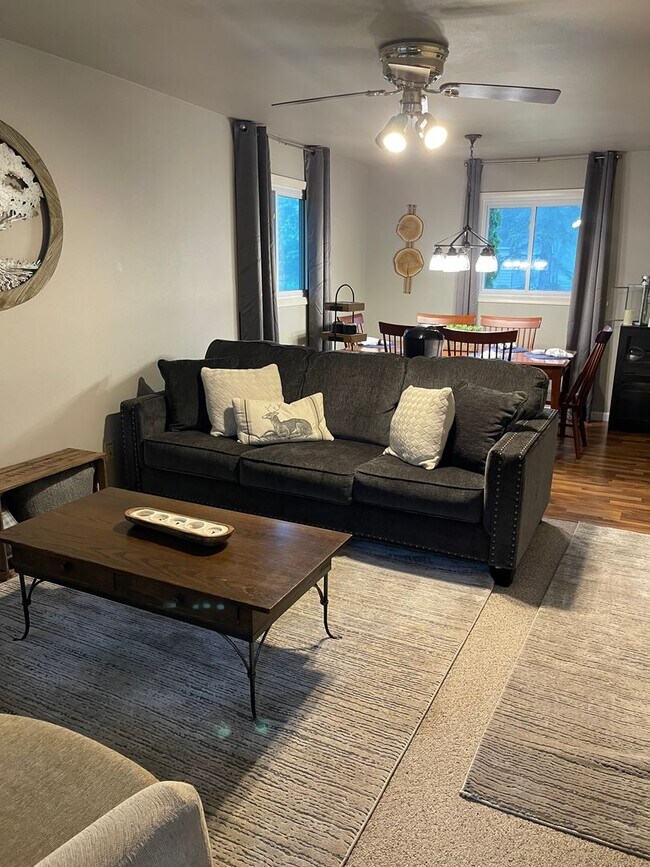 Building Photo - Furnished Bungalow with 2BD 2BTH near WITC and UWS!!  Short Term Available, Most Utilities Included!