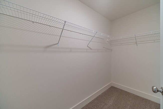 Building Photo - 56 Garrison Dr