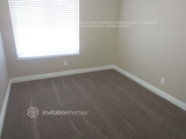 Building Photo - 11569 Dellwood Dr