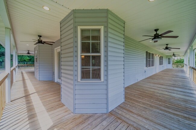 Building Photo - SHORT TERM - Spacious 3-Bedroom home with Wrap-Around Porch