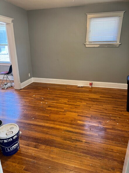 Building Photo - 6714 Crest