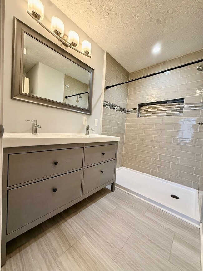 Building Photo - 3 Bedroom Ranch Home Available February, 2026 ($1,750 Monthly)