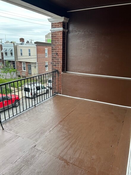 Building Photo - 5447 Sansom St