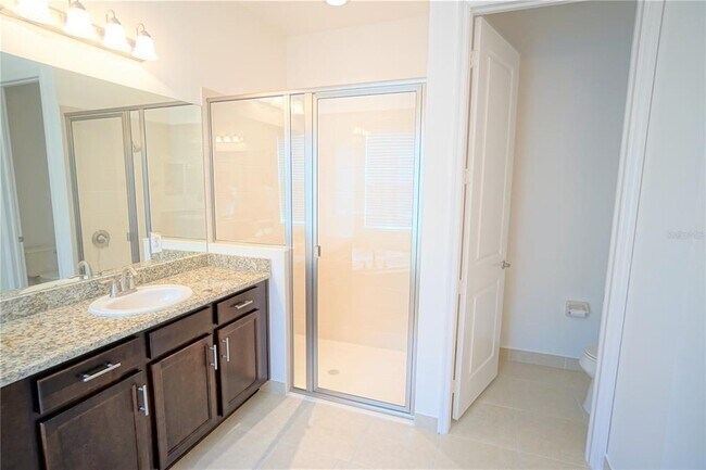 Building Photo - 30835 Spruceberry Ct