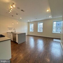 Building Photo - 1478 Harvard St NW