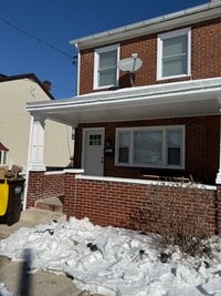 Building Photo - Tose St