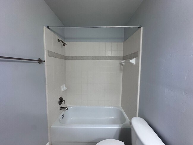 Building Photo - 1926 Corvallis Ave