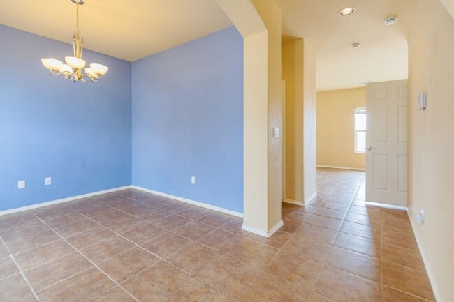 Building Photo - Beautiful Two Story House