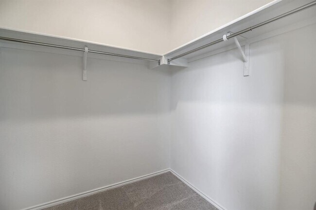 Building Photo - 210 Adeline Dr