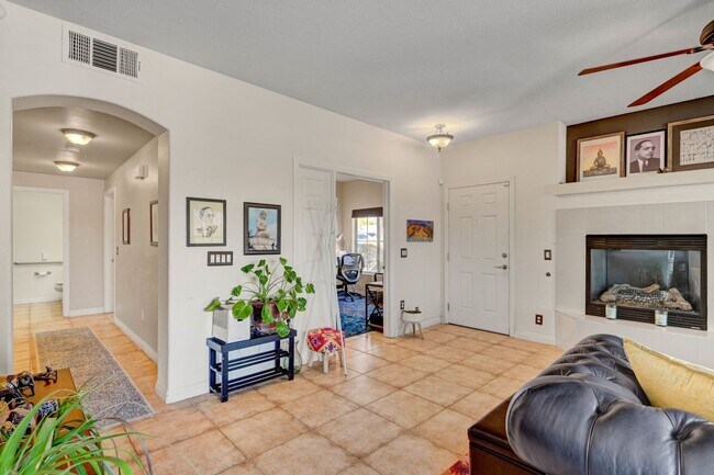 Building Photo - AWESOME SUMMERLIN CONDO IN GATED CORONADO ...