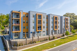 Building Photo - Plaza One89