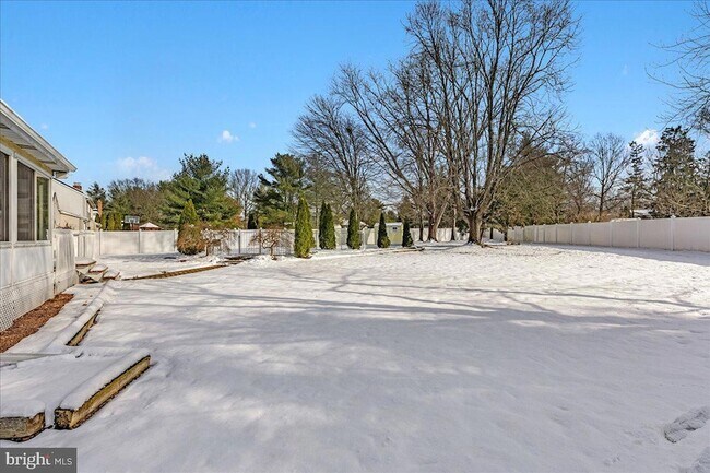 Building Photo - 27 Cartwright Dr