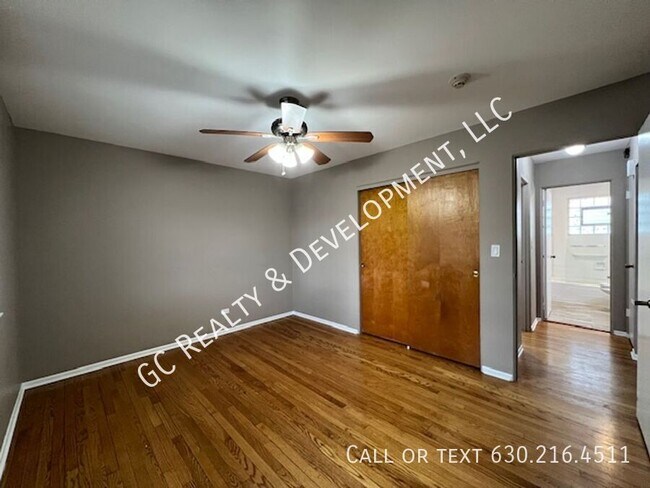 Building Photo - 4323 Elm St