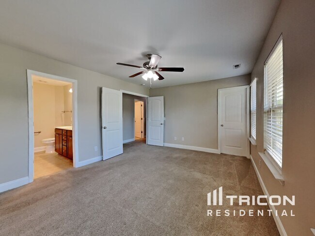 Building Photo - 456 Rolling Meadows Dr