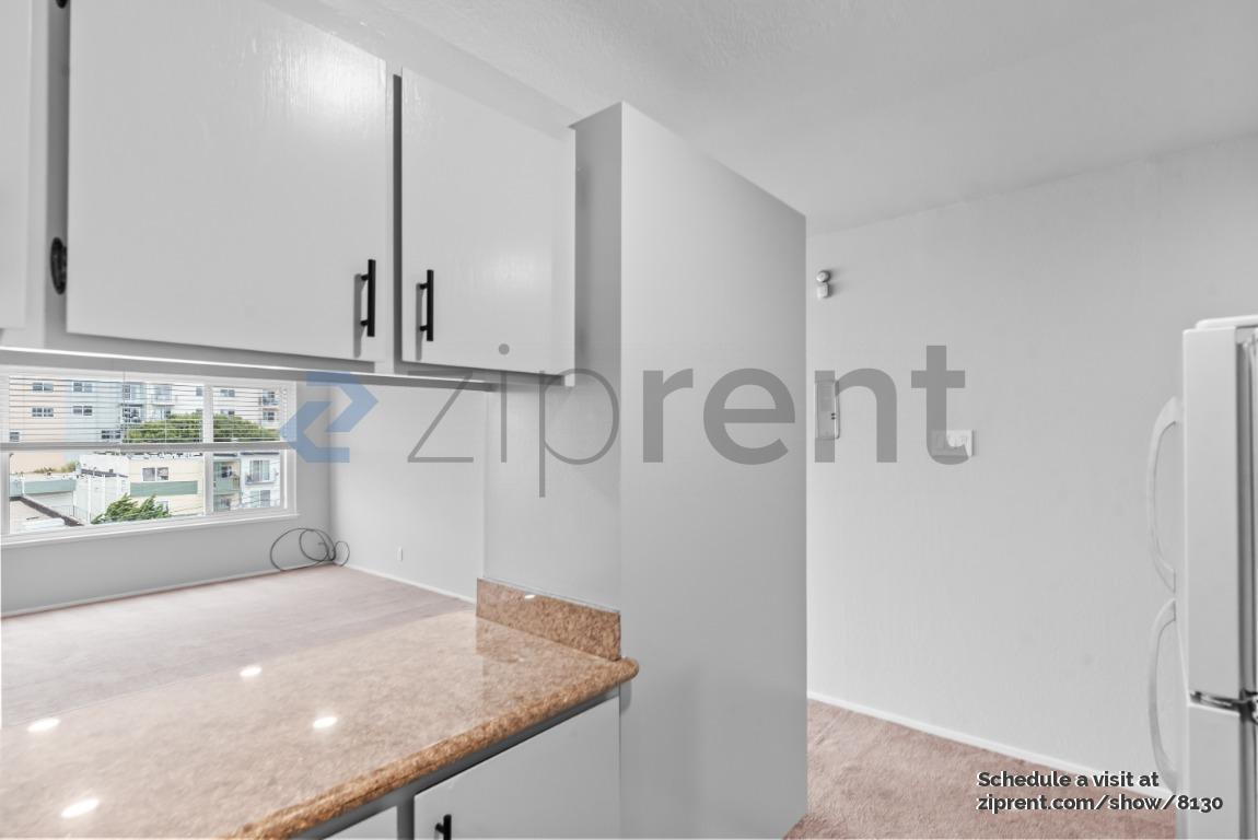 Building Photo - 468 90th St