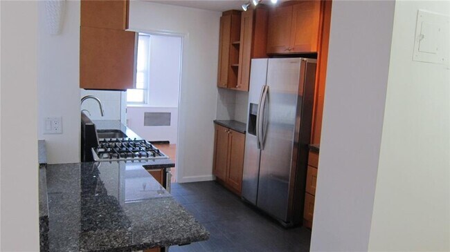 Building Photo - 35 Seacoast Terrace