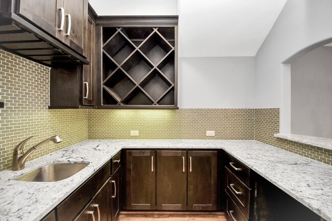 Building Photo - 12790 Yorkstone Dr